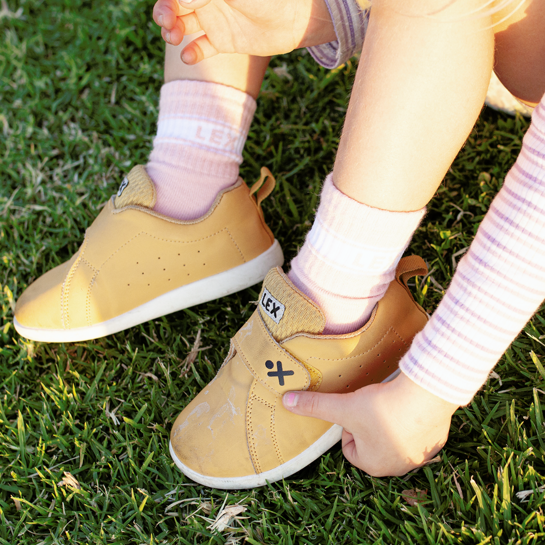 WANDER CREW SOCKS (DUSTY PINK)