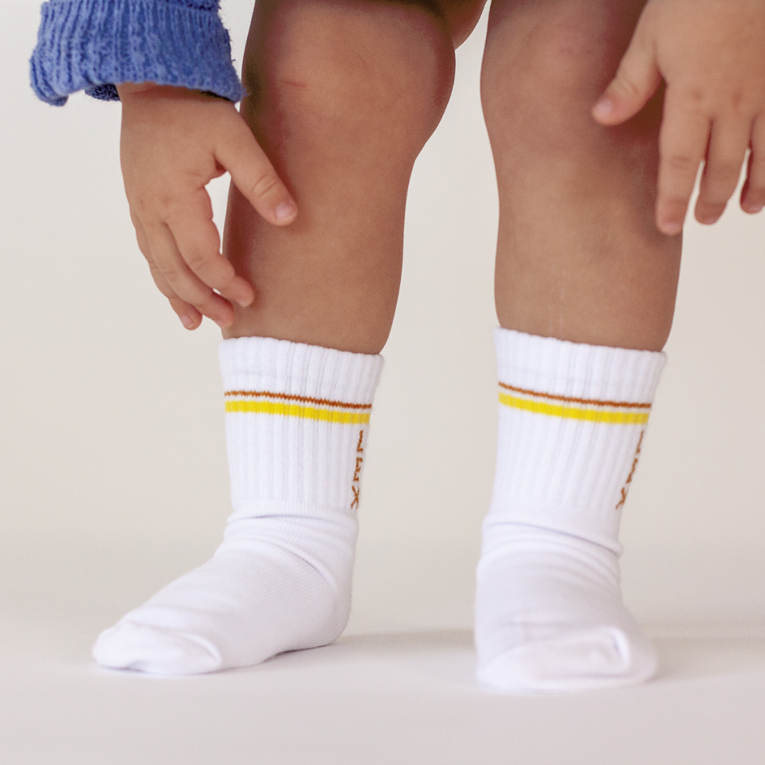 WANDER CREW SOCKS (RETRO YELLOW STRIPE)